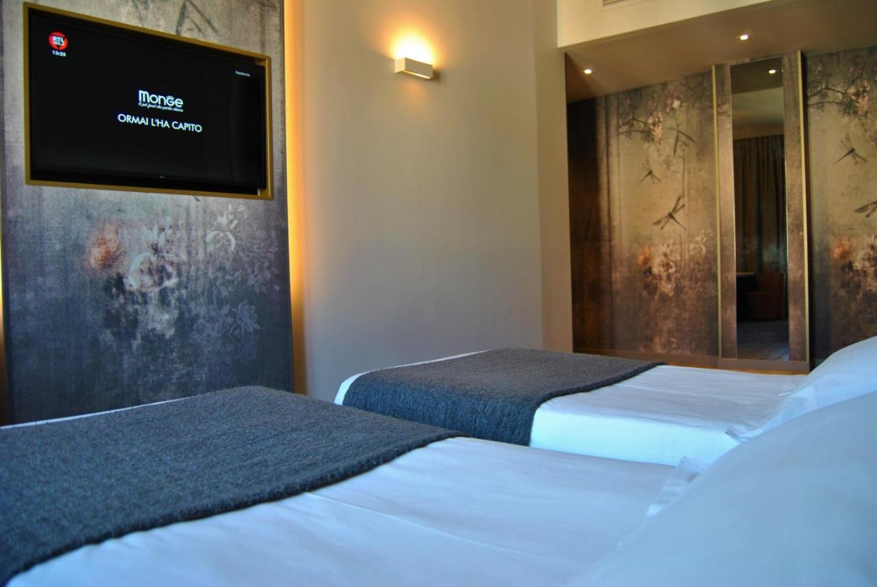 Mokinba Hotels King Milán Exteriér fotografie
